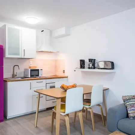 Apartment Sports And Sea 2 *